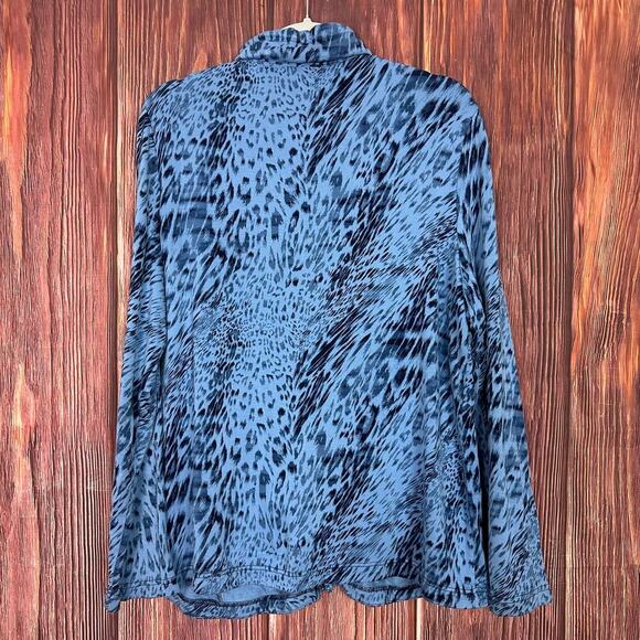 Weekends By Chicos 2 (Large) Blue Animal Print Jacket Full Zip Stretchy Knit - Picture 2 of 6